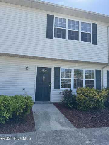 96 Century Court, Swansboro, NC 28584