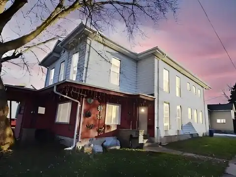 217 W IRVING Street, OSHKOSH, WI 54901