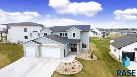 1909 Firestone Ln, Sioux Falls, SD 57110