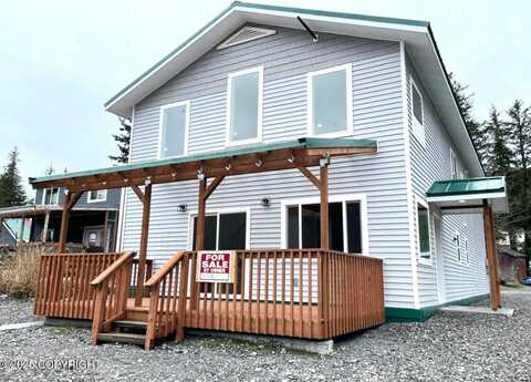 812 Lake Avenue, Cordova, AK 99574