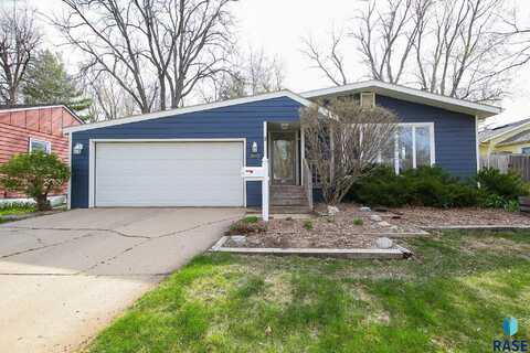 2612 S Willow Ave, Sioux Falls, SD 57105