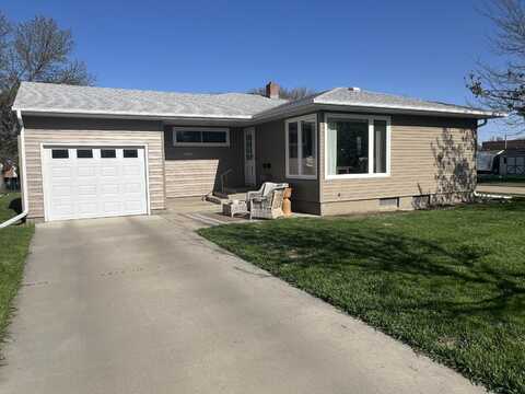 1004 N Pennsylvania Street, Aberdeen, SD 57401