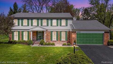 1930 HUNTERS RIDGE Drive, Bloomfield Hills, MI 48304