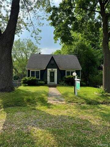 2361 Montroyal Avenue, Waterford, MI 48328