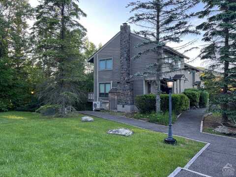 64 Highlands Drive, Hunter, NY 12442