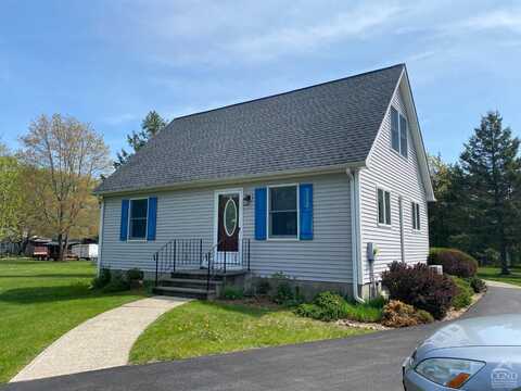 48 Woodside Street, Pine Plains, NY 12567