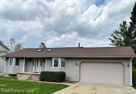 3040 SHEWBIRD, Wixom, MI 48393