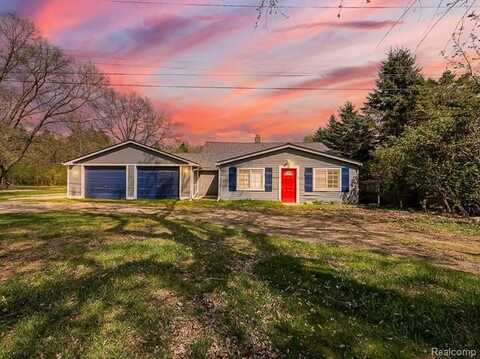 6200 PINE KNOB Road, Clarkston, MI 48348