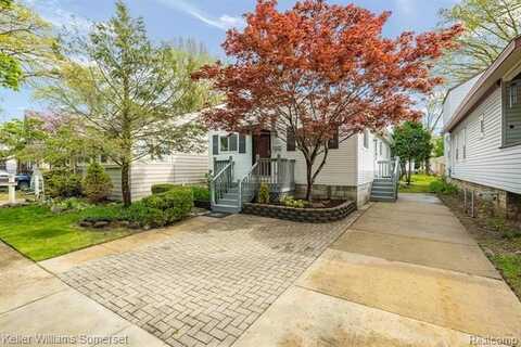 325 W CHESTERFIELD Street, Ferndale, MI 48220