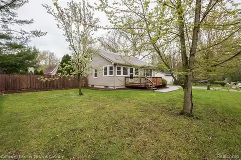 333 FAIRMOUNT Street, Whitmore Lake, MI 48189
