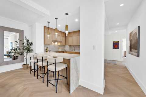 875 West End Avenue, New York, NY 10025