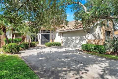 980 LIVE OAK AVENUE NE, Saint Petersburg, FL 33703