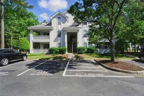 704 Inlet Quay, Chesapeake, VA 23320
