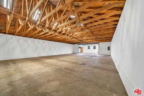 9611 S Vermont Ave, Los Angeles, CA 90044