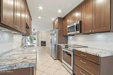 5998 N 78TH Street, Scottsdale, AZ 85250