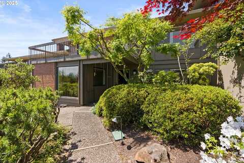 62 CONDOLEA TER, Lake Oswego, OR 97035