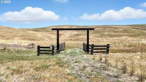 Sand RD, Tygh Valley, OR 97063
