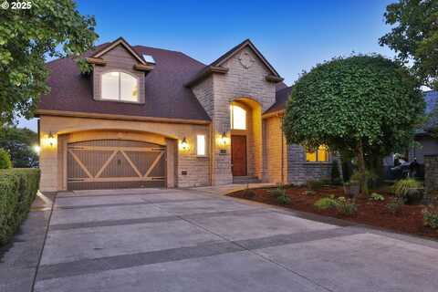 612 W T ST, Washougal, WA 98671