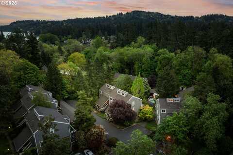 4640 LOWER DR, Lake Oswego, OR 97035