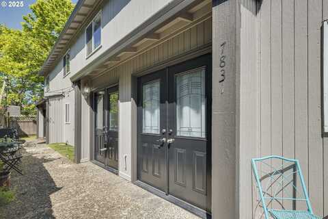 7831 SW 34TH AVE, Portland, OR 97219
