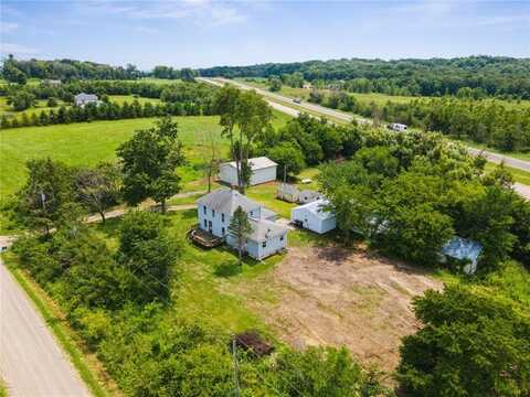 1454 Maxson Road, Cedar Rapids, IA 52403