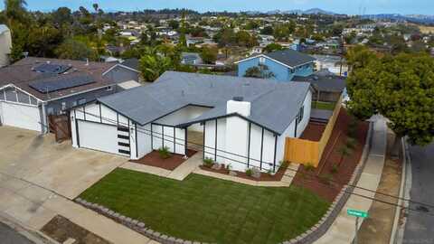 2005 Goshawk St, Serra Mesa, CA 92123