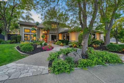 5583 Stacy Ct., Livermore, CA 94550