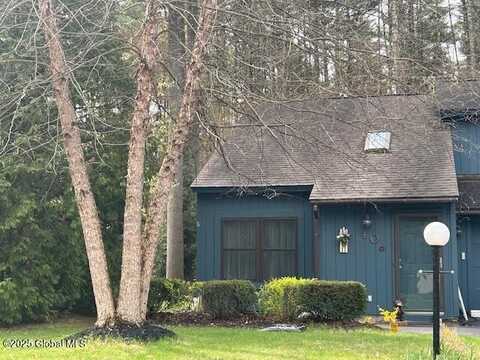 40 Margaret Drive, Queensbury, NY 12804