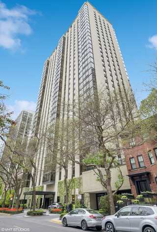 100 E. Bellevue Place, Chicago, IL 60611