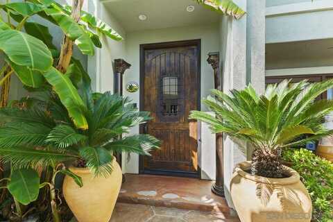 633 Fern Glen, La Jolla, CA 92037