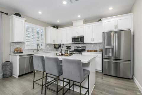530 Aliki Drive, Vacaville, CA 95688