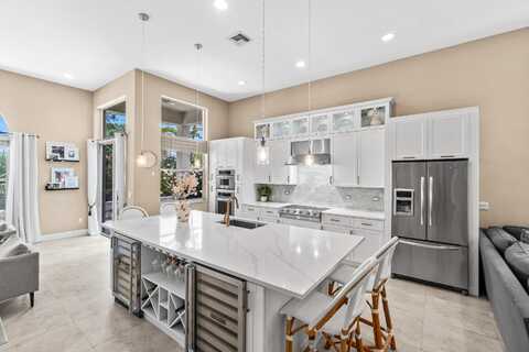 7868 NW 71st Way, Parkland, FL 33067