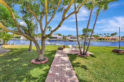147 Oregon Lane, Boca Raton, FL 33487