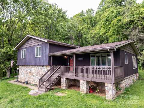 518 Acres View Drive, Waynesville, NC 28786