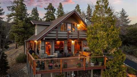 1285 Ridge Road, Fawnskin, CA 92333