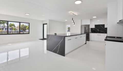 20685 NE 2nd Avenue, Miami, FL 33179