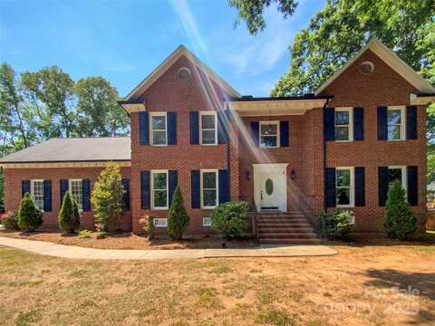 1507 Chadmore Lane NW, Concord, NC 28027