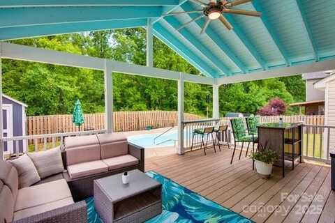 136 Elba Drive, Mooresville, NC 28115