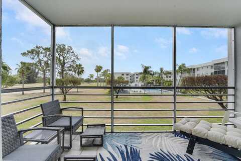 6698 10th Avenue N, Lake Worth, FL 33467