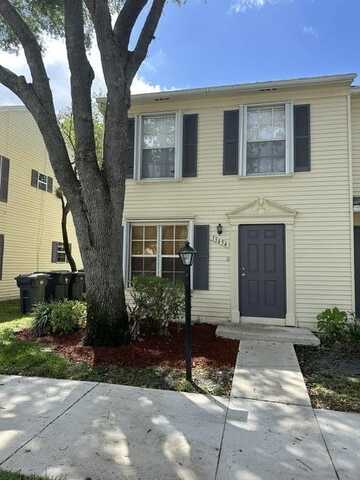 13454 E Old Englishtown Road N, Wellington, FL 33414