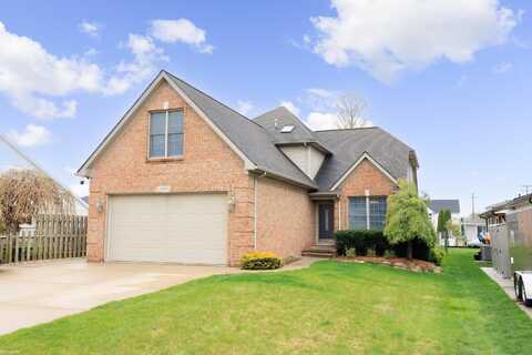 37965 CIRCLE, Harrison, MI 48045