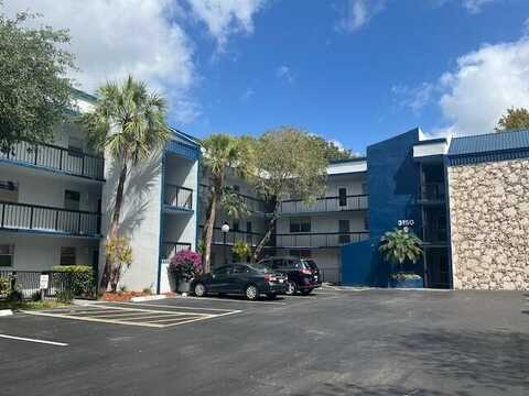 3150 Holiday Springs Boulevard, Margate, FL 33063