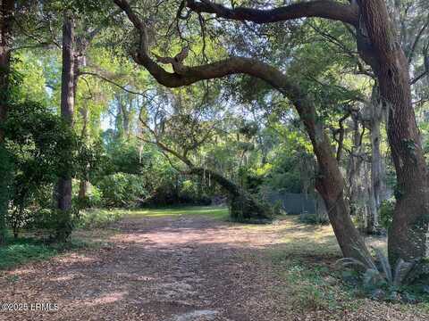 207 Stuart Town Road, Beaufort, SC 29902