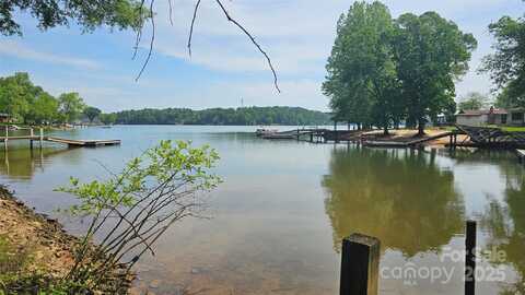 4426 Ridge Street, Claremont, NC 28610