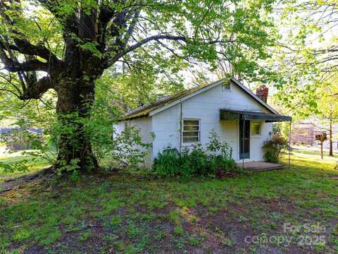 410 Midway Street, Hendersonville, NC 28739