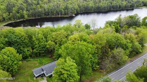 732 Main St, Becket, MA 01223
