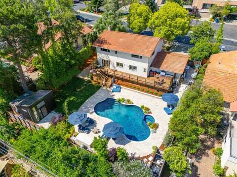 218 Casitas Bulevar, LOS GATOS, CA 95032