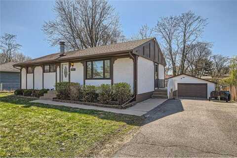 7612 Arthur Street NE, Fridley, MN 55432