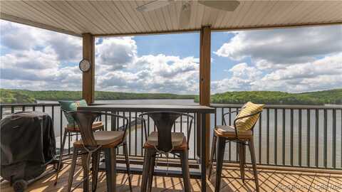 194 Park Place Lane unit: 3C, Kaiser, MO 65047