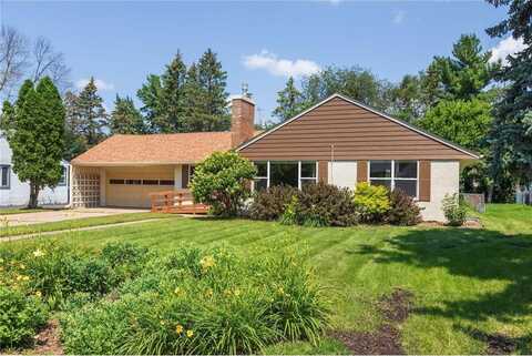 1955 Kingston Avenue E, Maplewood, MN 55109